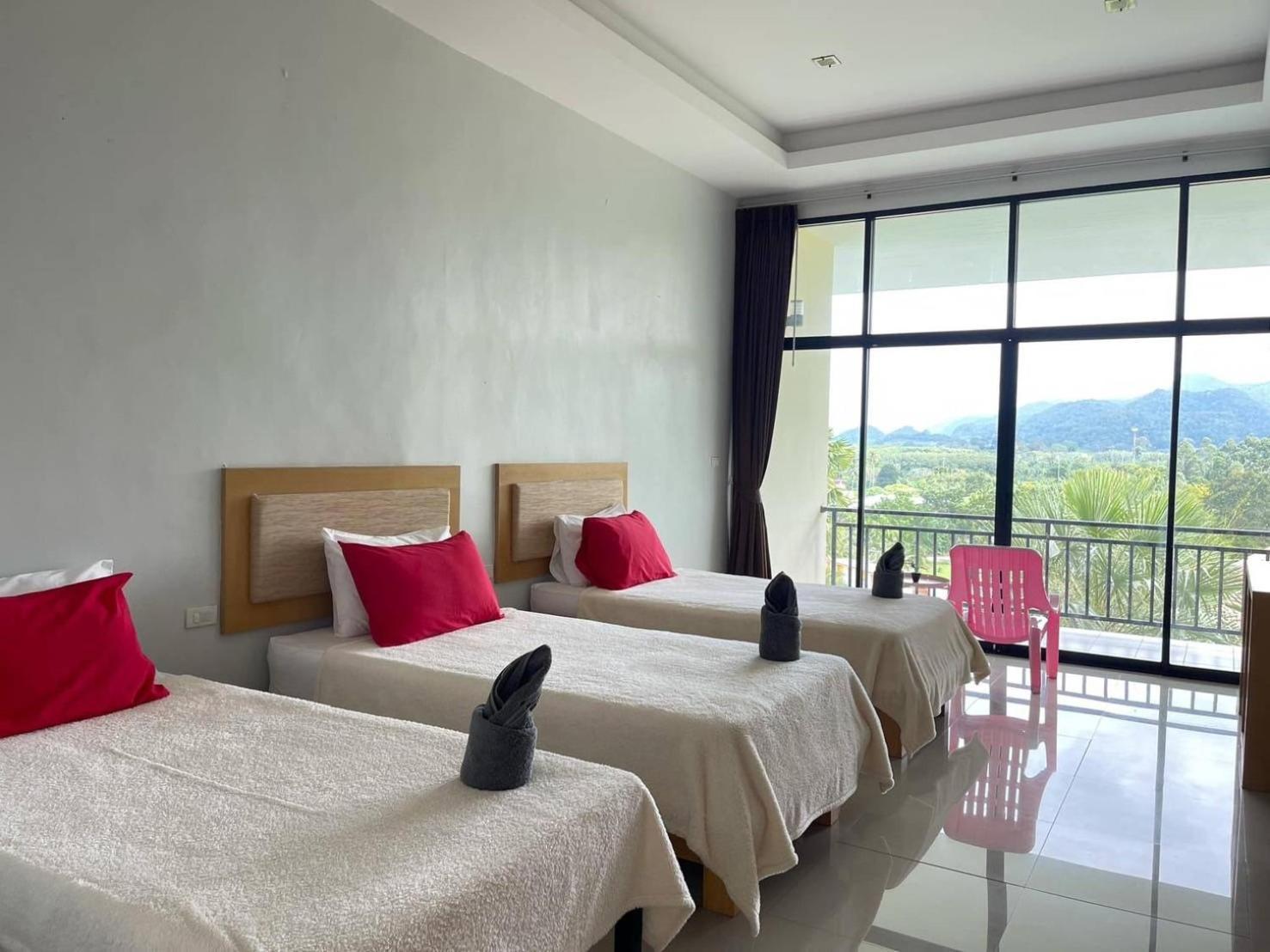Takhun Mountain View Bed & Breakfast Ban Tha Khun Phòng bức ảnh
